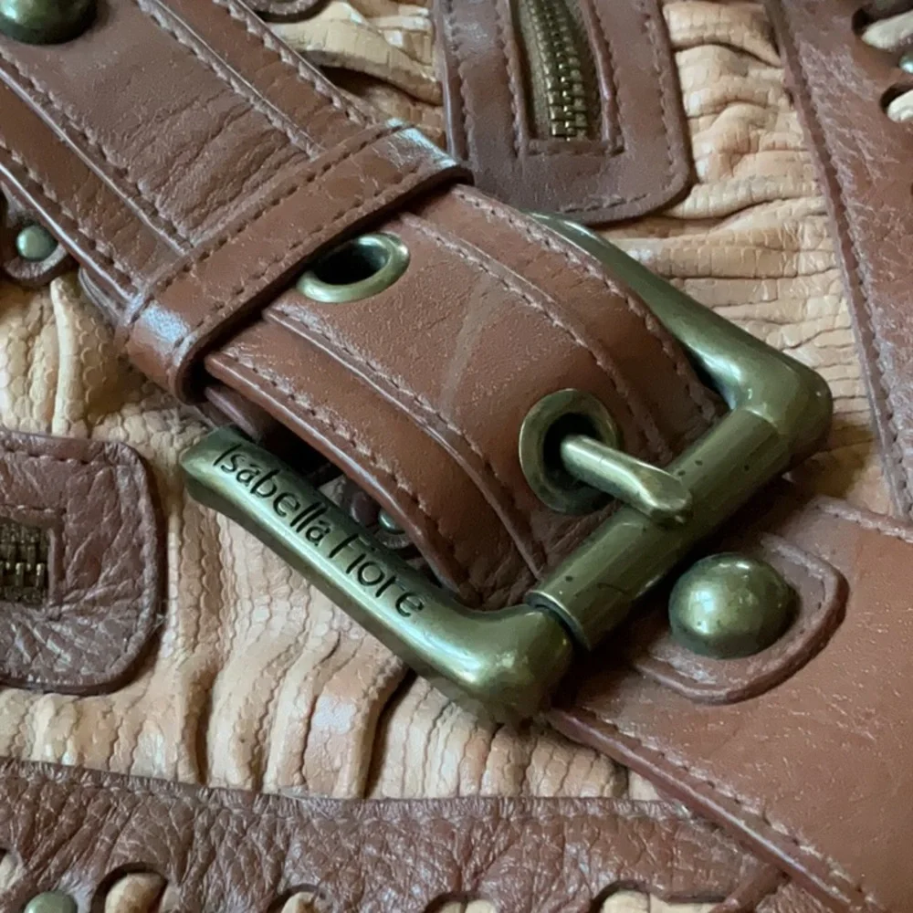 Isabella Fiore Tan Hobo Bag with Textured Leather - Picture 8 of 8